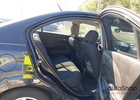 2013 Chevrolet Sonic Lt Auto z USA, uszkodzony, nr VIN 1G1JC5SB0D4121027